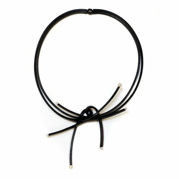 Collier Knot a Pearl