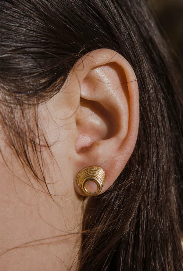 Boucles d'oreilles "Odara" en argent plaqué or – Image 3
