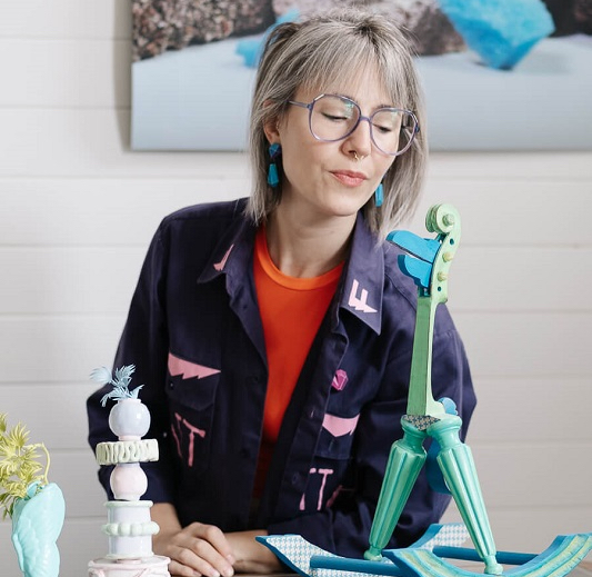 Eva Burton : « l’arc-en-ciel coule dans mes veines »