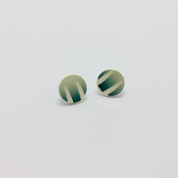 Boucles d'oreilles Pastilles M Vert foncé – Image 2