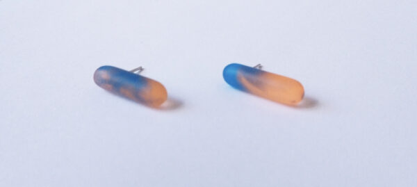 Boucles d'oreilles Illuminations - bleu + orange – Image 3