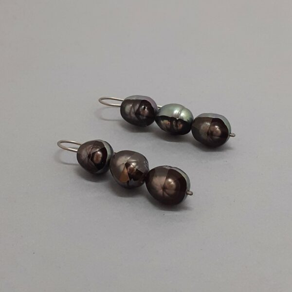 Boucles d'oreilles Trois Perles Facettées – Image 2