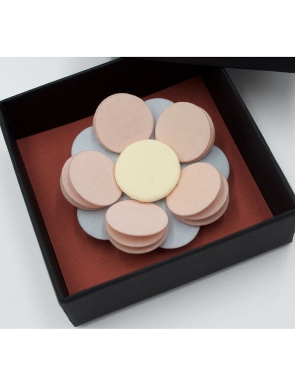 Broche Rosa Rosam - Pastel – Image 3