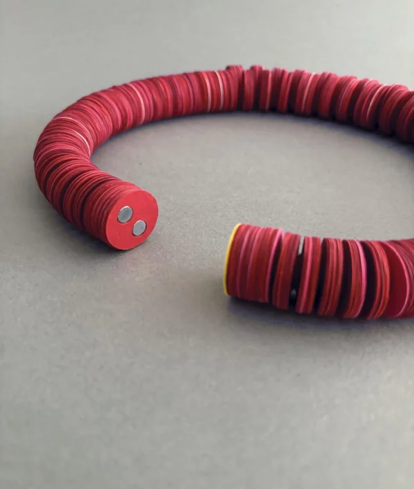 Collier Circle Melange - rouge – Image 4