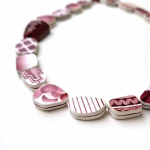 Collier Roses